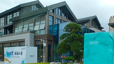 贵州省贵阳市紫境府高端别墅泳池恒温项目案例