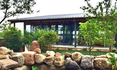 民宿冷暖系统选空气能热泵，舒适省电又实惠