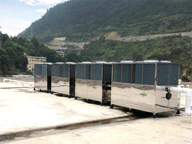 建设高品质学校空气能热泵工程请认准智博