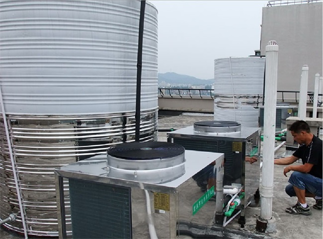 学校学生洗澡用空气能热水系统