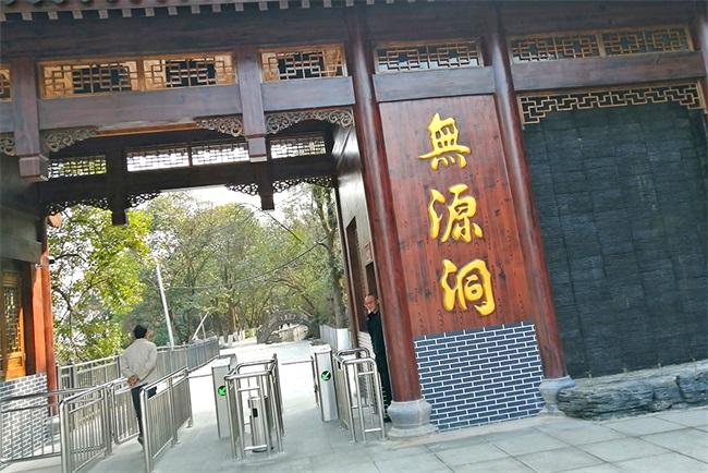 空气能热泵能保持水温恒定的原理是什么？