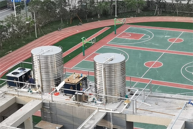 学校热水新设备——空气源热泵热水机