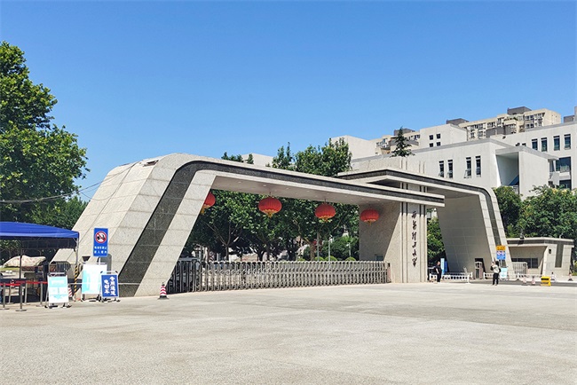 健康舒适校园热水建议选用空气能热泵