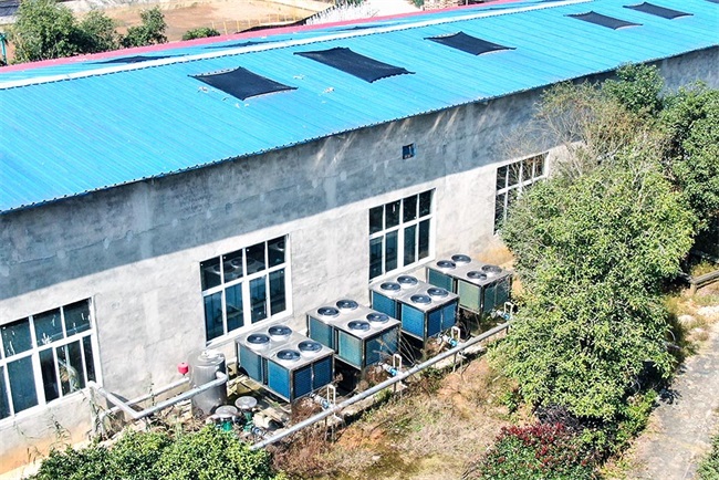 空气源热泵取暖系统护卫动物生长