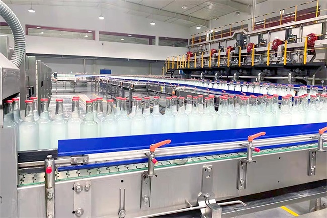 大型饮料工厂专用的复叠式水源热泵机组