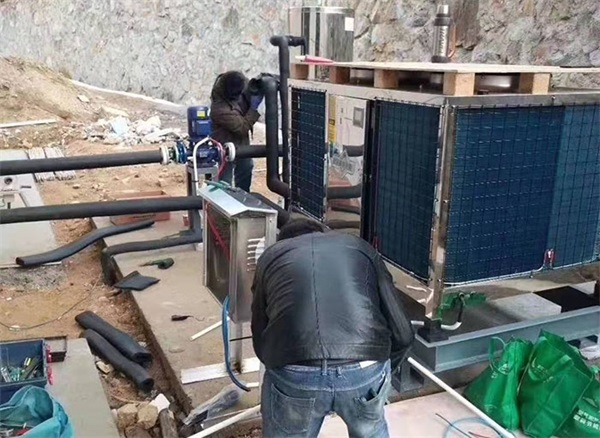 安全舒适的家用空气能采暖热泵