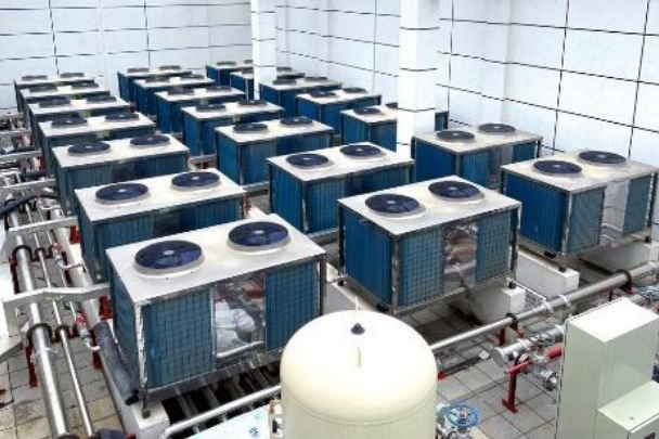 福建省国家区域医疗中心——99台碧涞热泵护航千吨级医疗热水