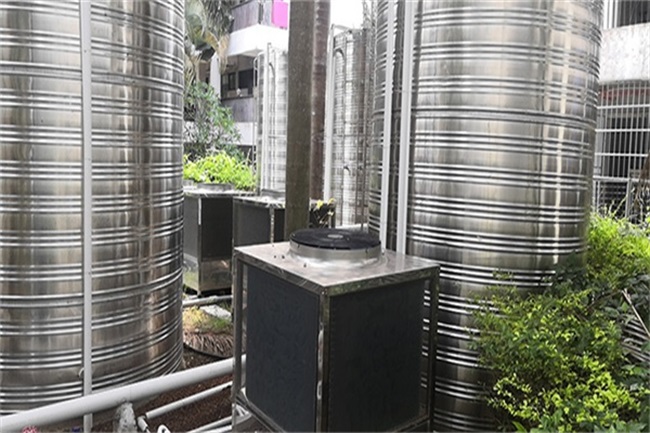南方学校用空气源热水机的好处介绍