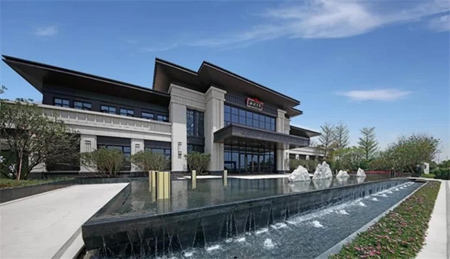 建设学校热水系统用空气源热水热泵，恒温经济更省心