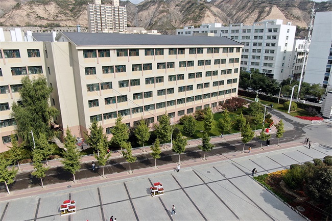 北方大学信赖的空气能热水工程团队