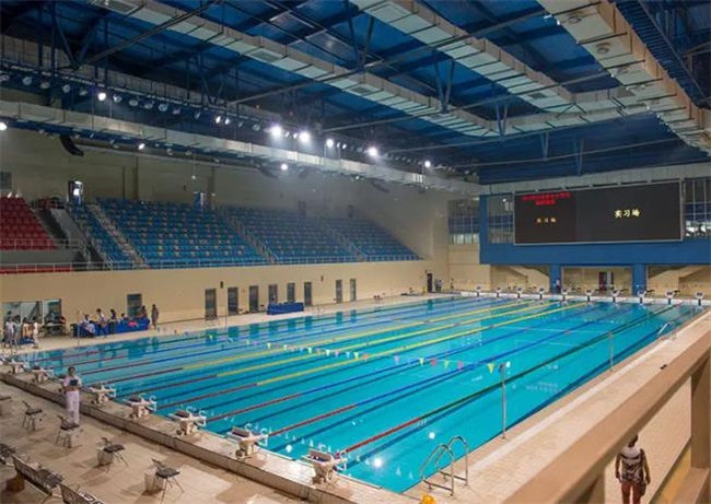 北方游泳馆恒温专用的空气源热泵机组品牌