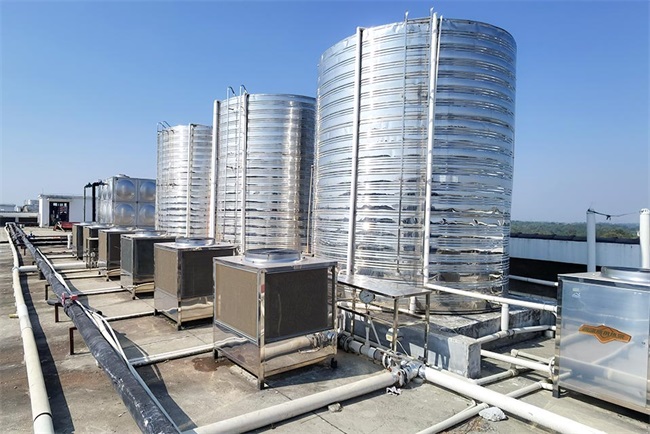 碧涞空气源热泵，让湖南学校热水工程“零冷水”