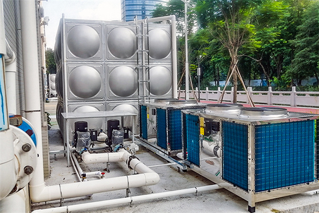 学校热水改造工程用碧涞空气能热泵，节能安全更智能