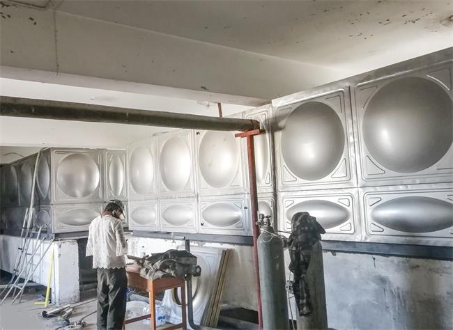 北方学校热水工程哪家好，碧涞空气能安全节能更舒适