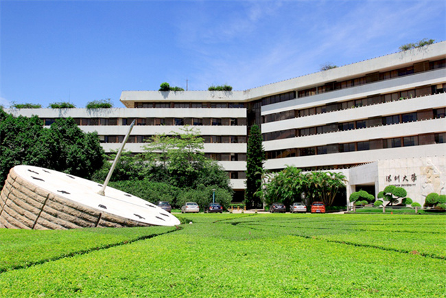 碧涞空气能热泵助力深圳大学西丽校区打造热水系统，提高学校生活质量