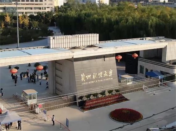 甘肃学校专用的空气能热泵热水工程