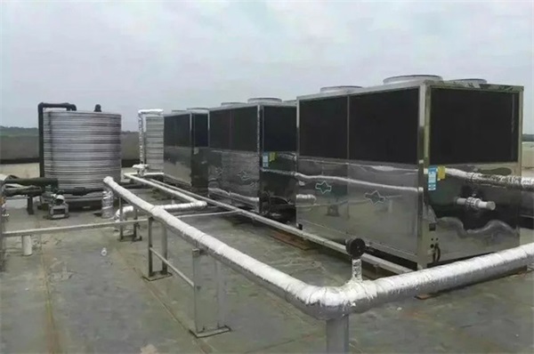 中学热水设备选空气能热水机，学生安全家长安心