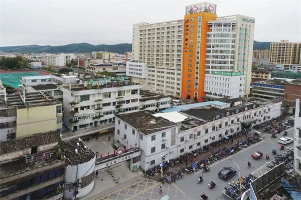 医院热水用空气源热水热泵，安全节能更放心