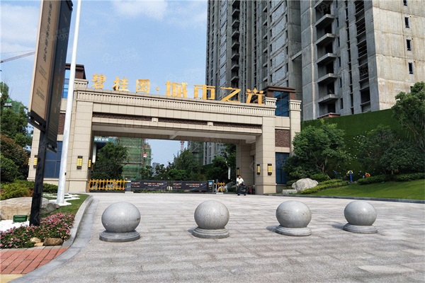 打造高端商品房就用空气能热泵工程