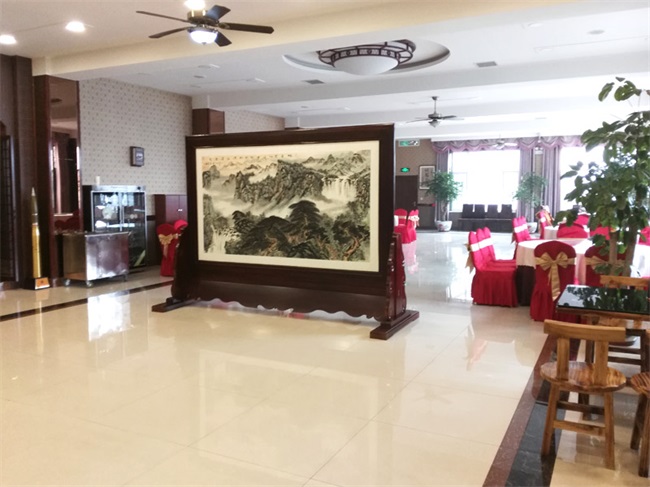 适合小饭店使用的空气源采暖机组